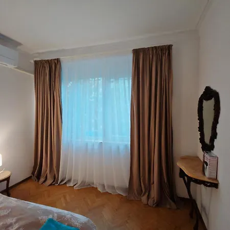 86 Apartment