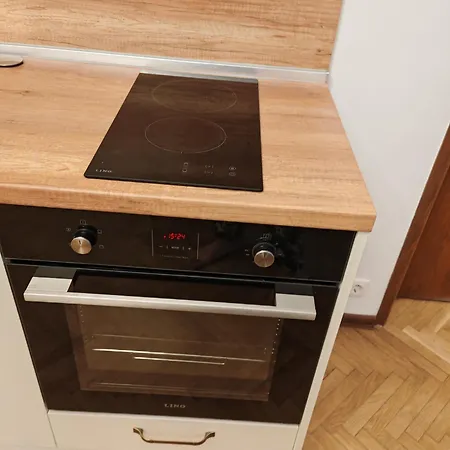 86 Apartment