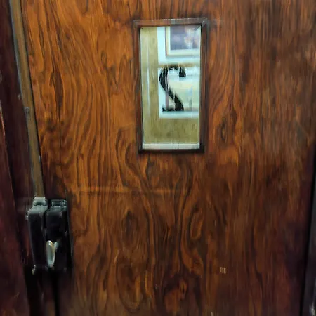 86 Apartment
